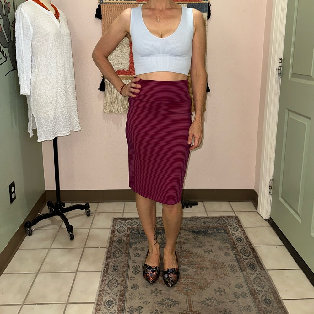 Lula Roe stretch high rise midi mini skirt striped size small like new